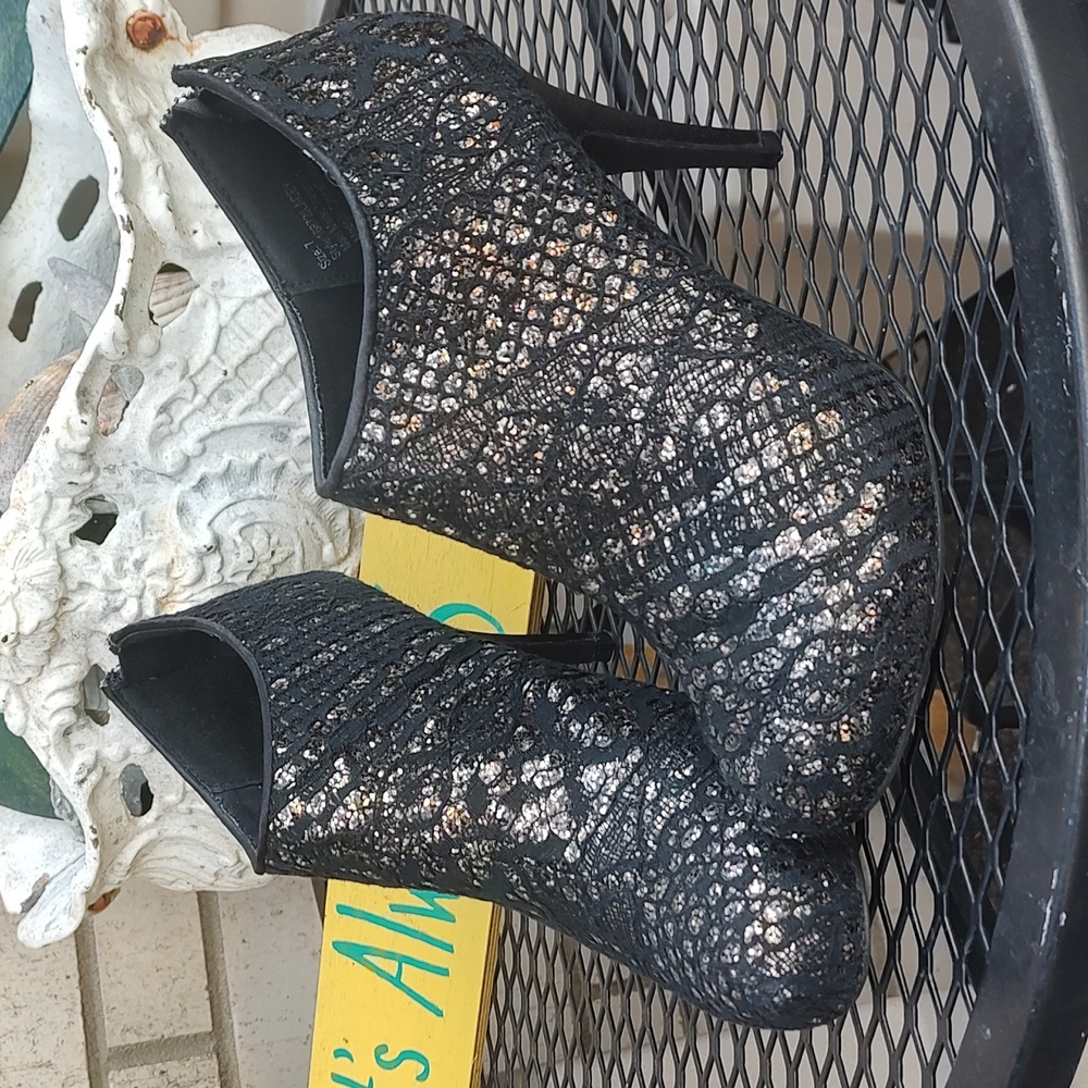 Maurices Heels